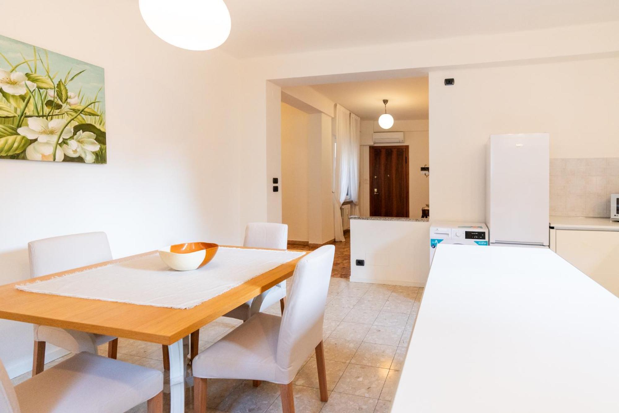 Domus Verona - Elegante Residenza Con Affaccio Su Porta Leoni Szoba fotó