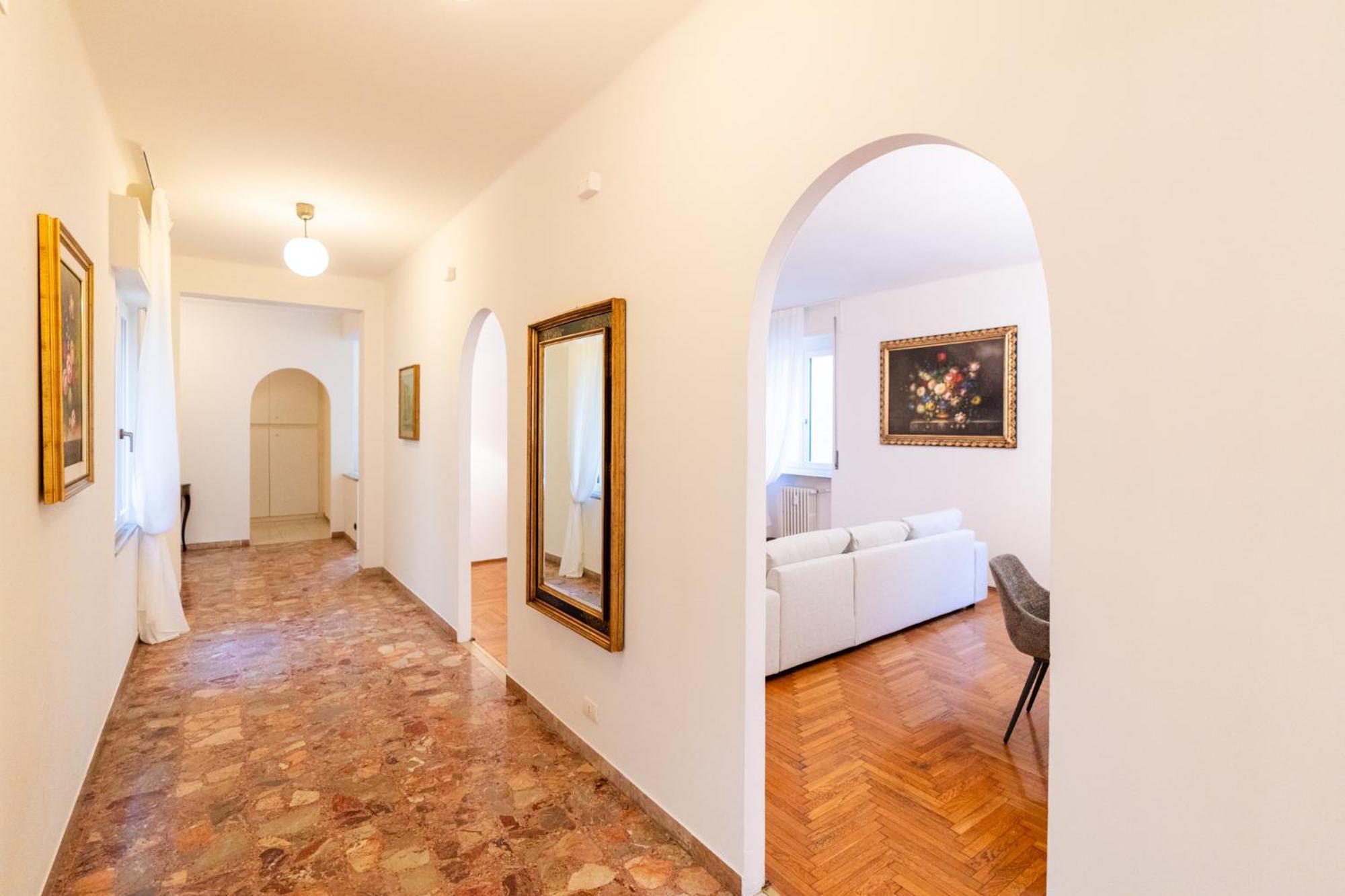 Domus Verona - Elegante Residenza Con Affaccio Su Porta Leoni Szoba fotó